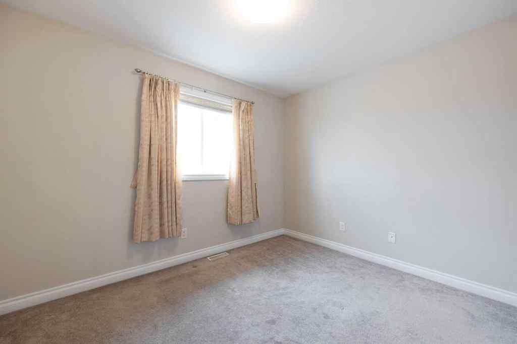 MLS® A2245256 - 274 Thrush Street  in Eagle Ridge Fort McMurray, Residential