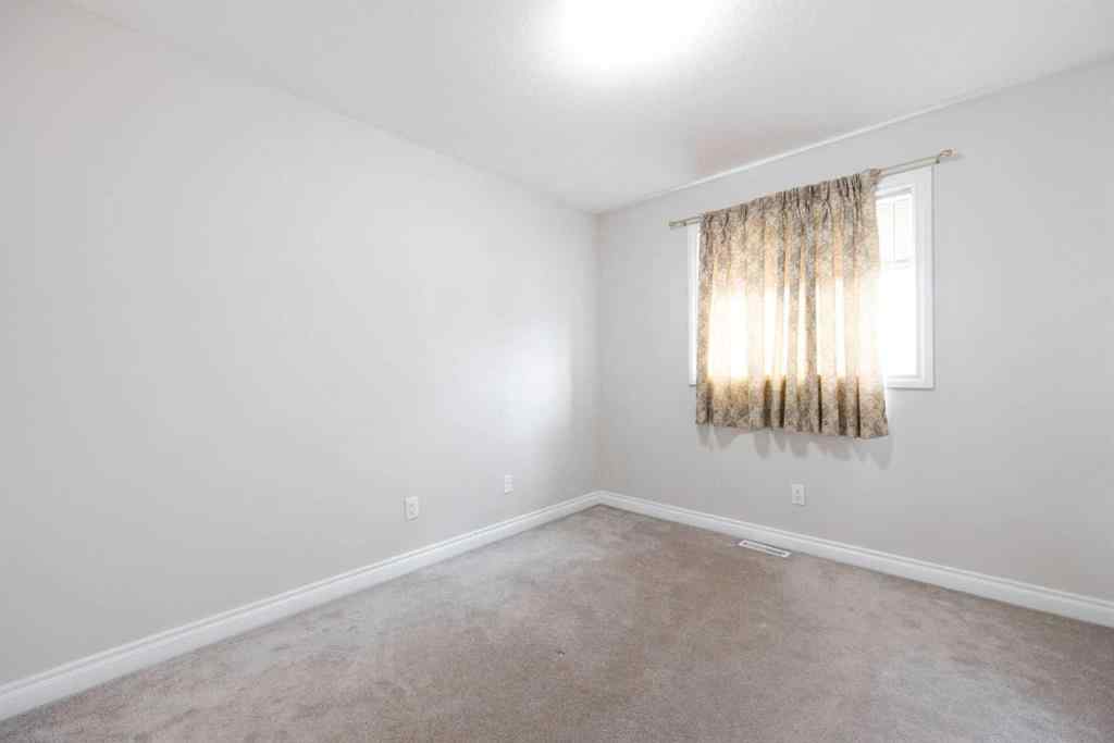MLS® A2245256 - 274 Thrush Street  in Eagle Ridge Fort McMurray, Residential