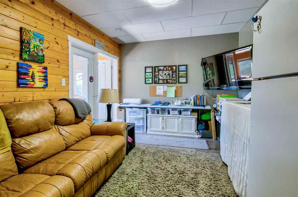 MLS® A2245263 - 506 1 Street  in NONE Rural Pincher Creek No. 9, M.D. of, Residential