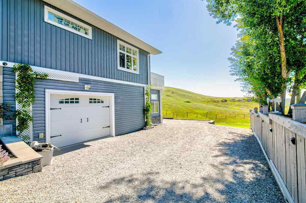 MLS® A2245263 - 506 1 Street  in NONE Rural Pincher Creek No. 9, M.D. of, Residential