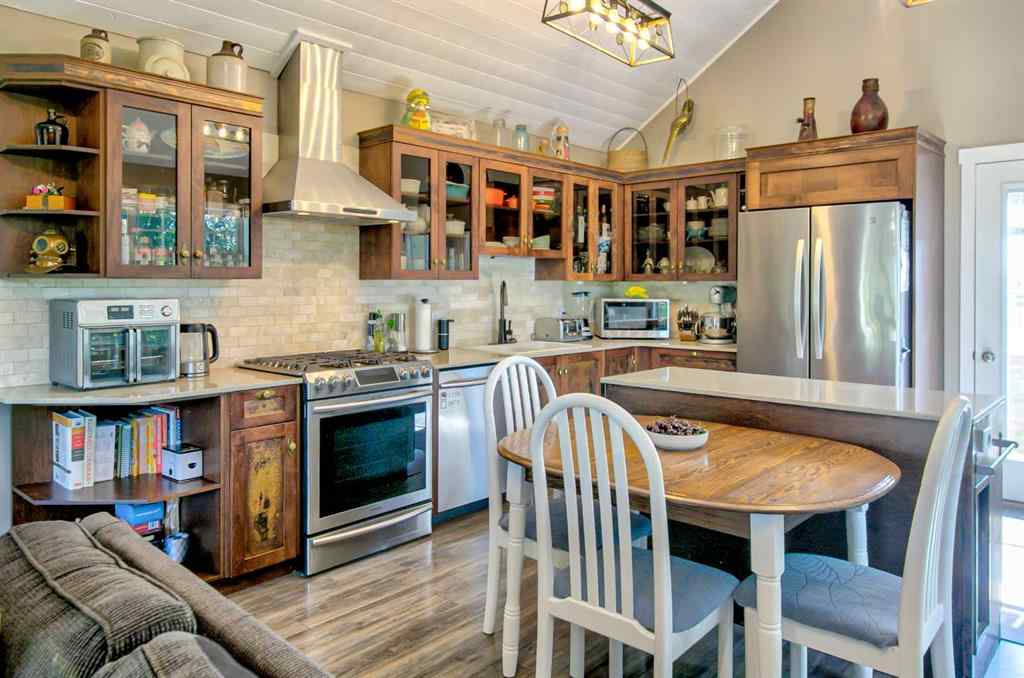 MLS® A2245263 - 506 1 Street  in NONE Rural Pincher Creek No. 9, M.D. of, Residential