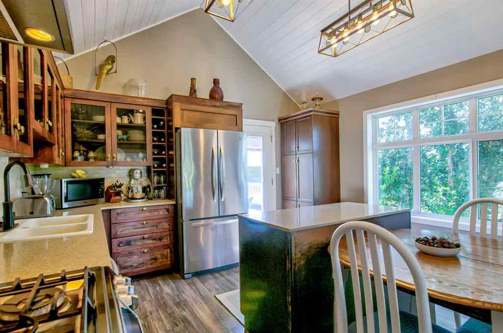 MLS® A2245263 - 506 1 Street  in NONE Rural Pincher Creek No. 9, M.D. of, Residential