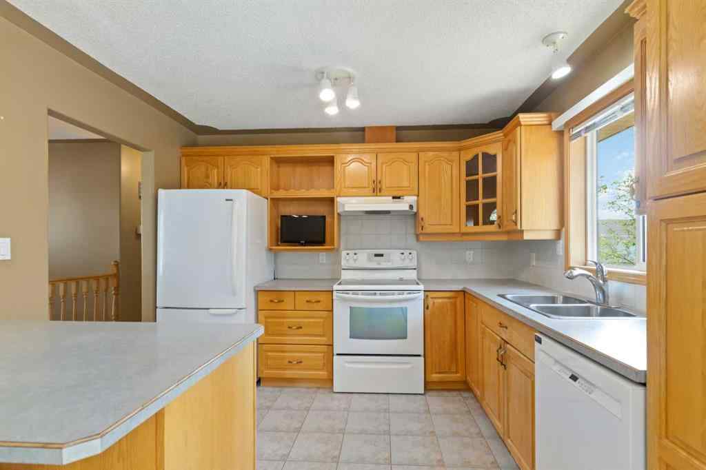 MLS® A2245264 - 220 Boisvert Place  in Timberlea Fort McMurray, Residential