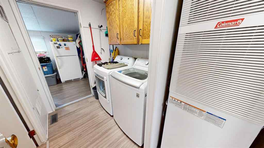 MLS® A2245266 - 304 Fleet Street SW in SW Hill Medicine Hat, Residential
