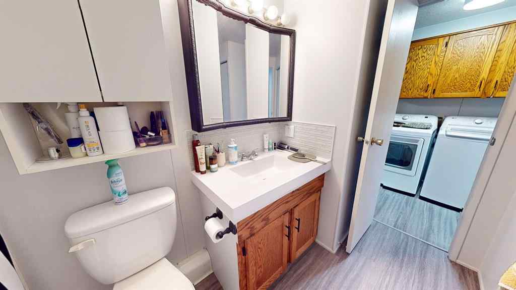 MLS® A2245266 - 304 Fleet Street SW in SW Hill Medicine Hat, Residential
