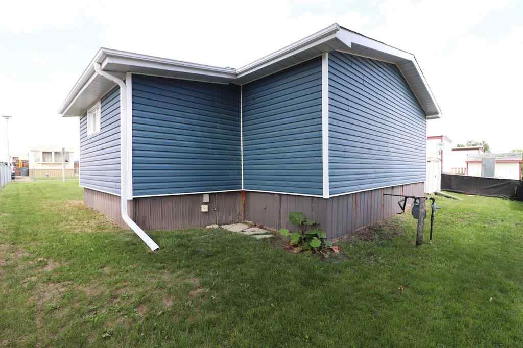 MLS® A2245266 - 304 Fleet Street SW in SW Hill Medicine Hat, Residential