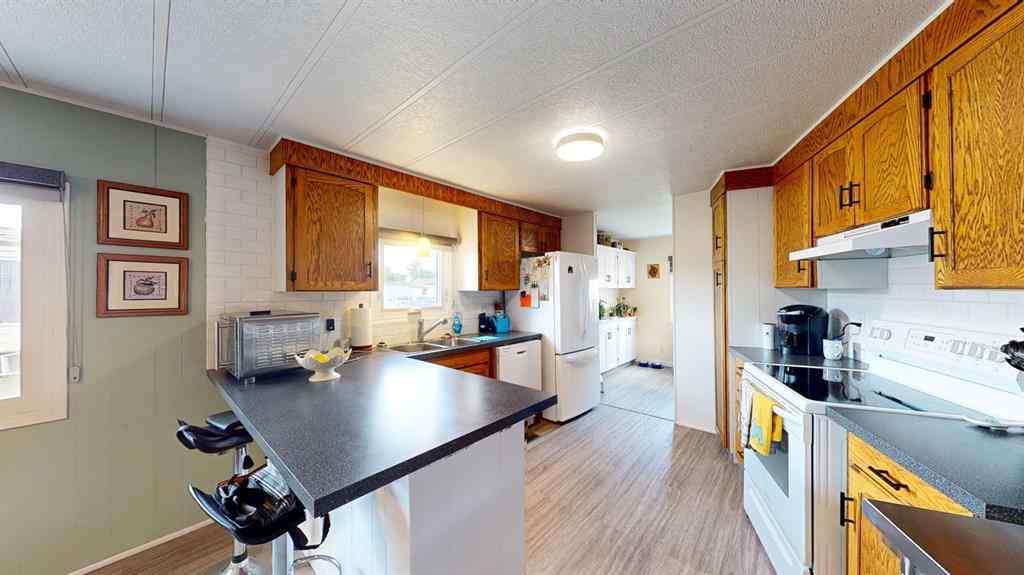 MLS® A2245266 - 304 Fleet Street SW in SW Hill Medicine Hat, Residential