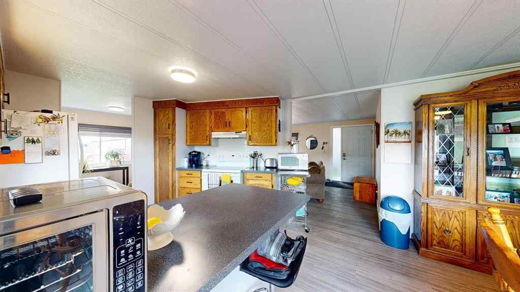 MLS® A2245266 - 304 Fleet Street SW in SW Hill Medicine Hat, Residential
