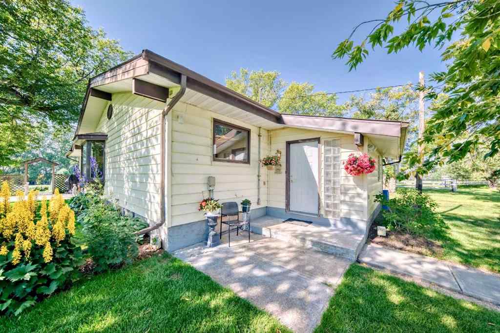 MLS® A2245277 - 440042 Range Road 274   in NONE Rural Ponoka County, Agri-Business
