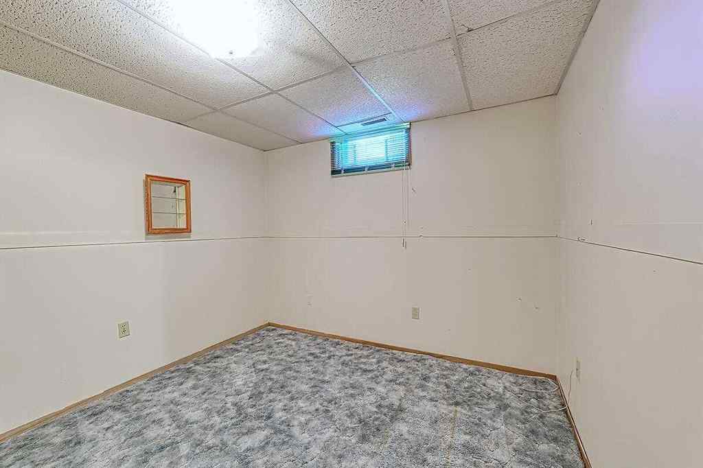 MLS® A2245281 - 84 Sunmount Close SE in Sundance Calgary, Residential