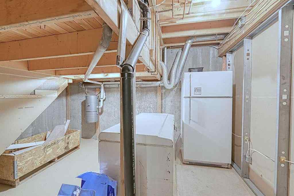 MLS® A2245281 - 84 Sunmount Close SE in Sundance Calgary, Residential