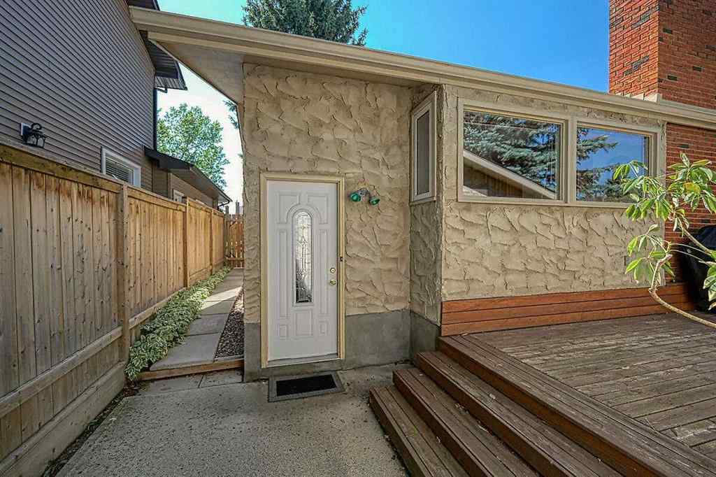 MLS® A2245281 - 84 Sunmount Close SE in Sundance Calgary, Residential