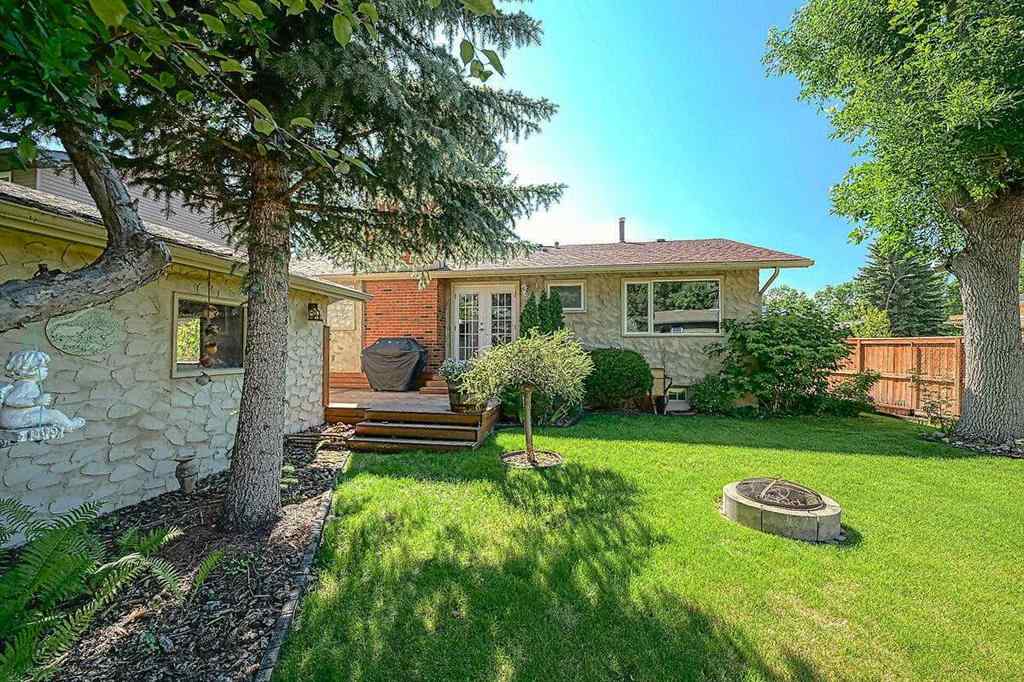 MLS® A2245281 - 84 Sunmount Close SE in Sundance Calgary, Residential