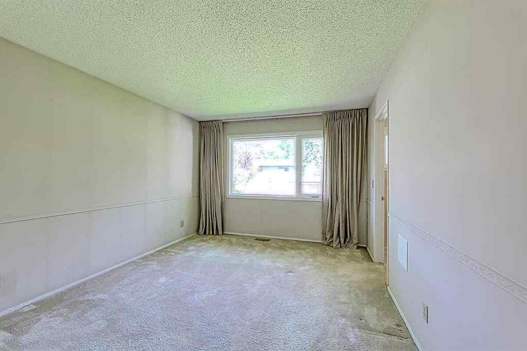 MLS® A2245281 - 84 Sunmount Close SE in Sundance Calgary, Residential