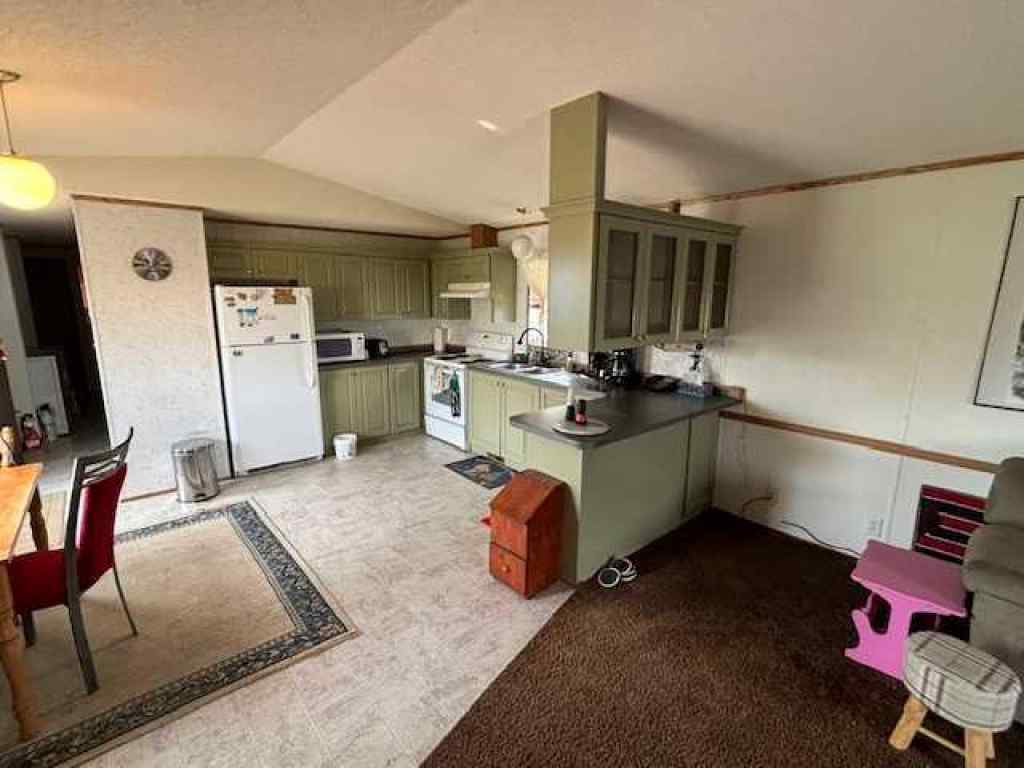 MLS® A2245292 - 4617 53 Avenue  in NONE Grimshaw, Residential