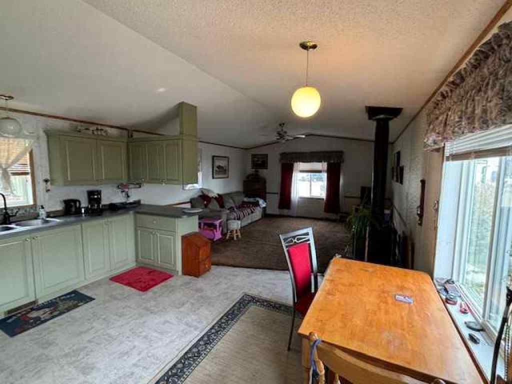 MLS® A2245292 - 4617 53 Avenue  in NONE Grimshaw, Residential
