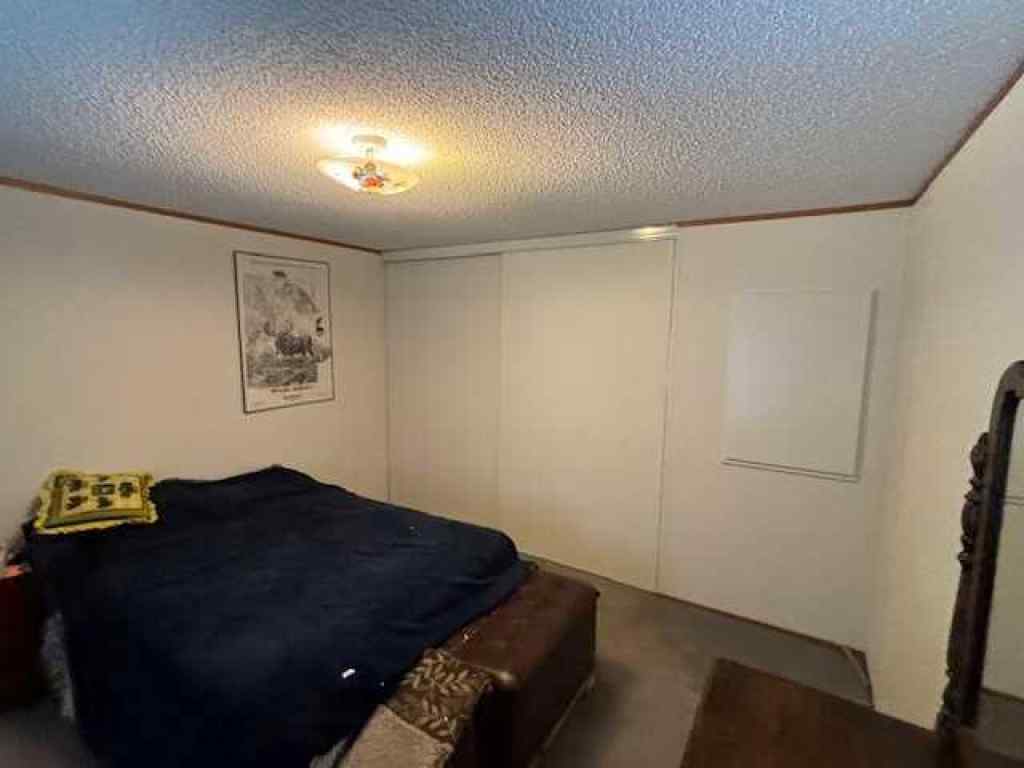 MLS® A2245292 - 4617 53 Avenue  in NONE Grimshaw, Residential