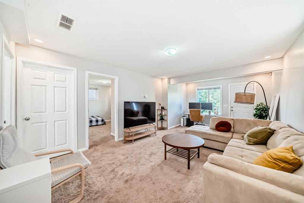 MLS® A2245293 - 10 Cranwell Square SE in Cranston Calgary, Residential