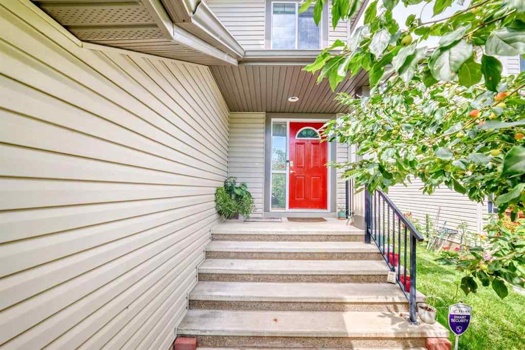 MLS® A2245293 - 10 Cranwell Square SE in Cranston Calgary, Residential