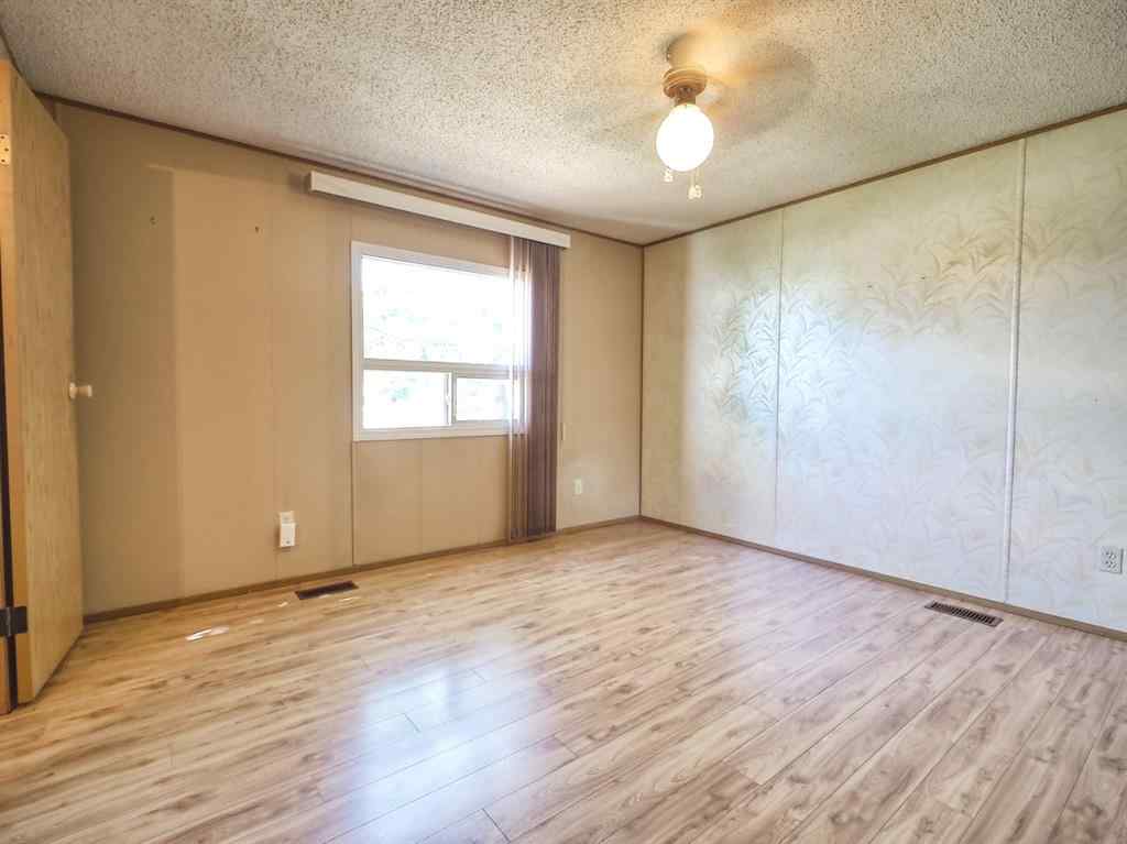 MLS® A2245295 - 1 Torrington Mobile Home Park  in NONE Torrington, Mobile