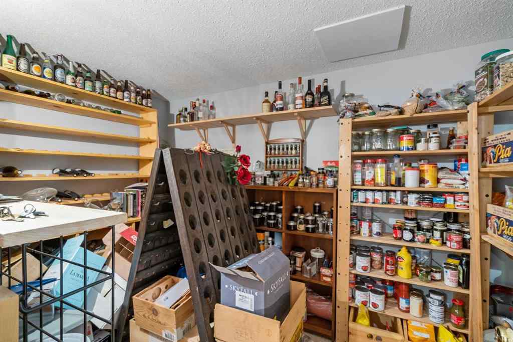 MLS® A2245296 - 4440 Brentwood Green NW in Brentwood Calgary, Residential