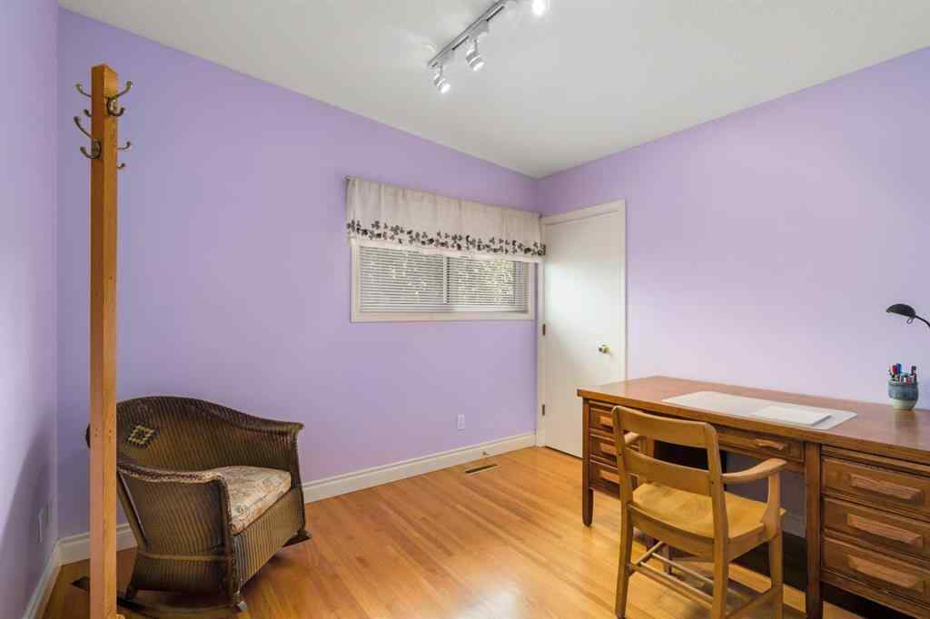 MLS® A2245296 - 4440 Brentwood Green NW in Brentwood Calgary, Residential