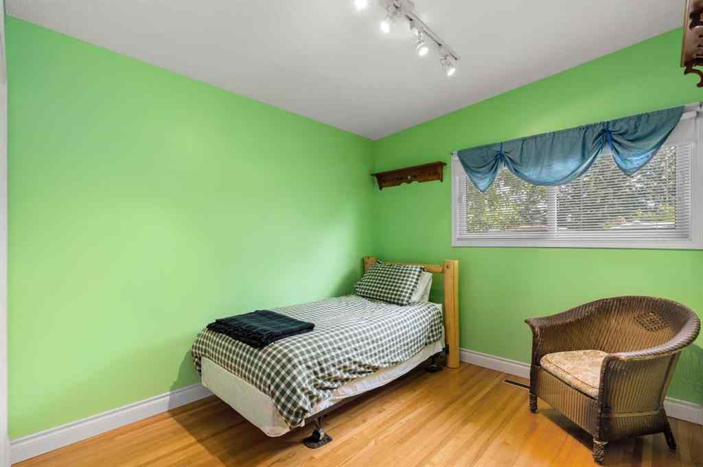 MLS® A2245296 - 4440 Brentwood Green NW in Brentwood Calgary, Residential