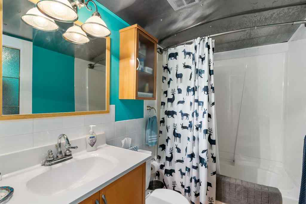 MLS® A2245296 - 4440 Brentwood Green NW in Brentwood Calgary, Residential