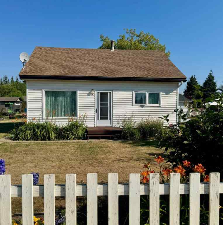 MLS® A2245305 - 210 3 Avenue N.E.   in NONE McLennan, Residential