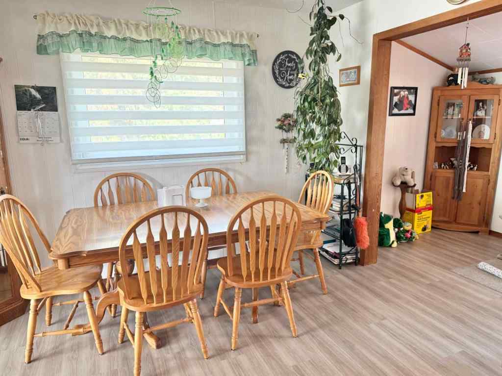 MLS® A2245305 - 210 3 Avenue N.E.   in NONE McLennan, Residential
