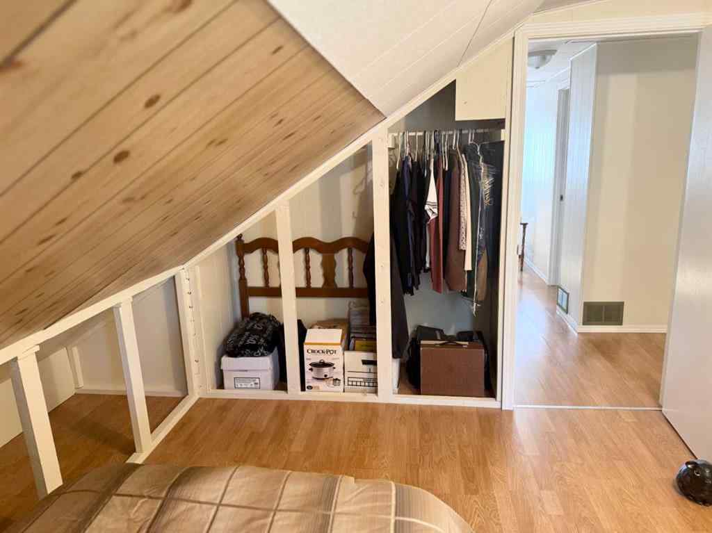 MLS® A2245305 - 210 3 Avenue N.E.   in NONE McLennan, Residential