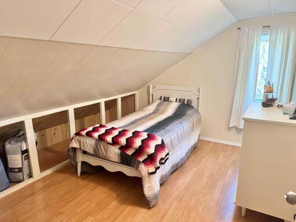 MLS® A2245305 - 210 3 Avenue N.E.   in NONE McLennan, Residential