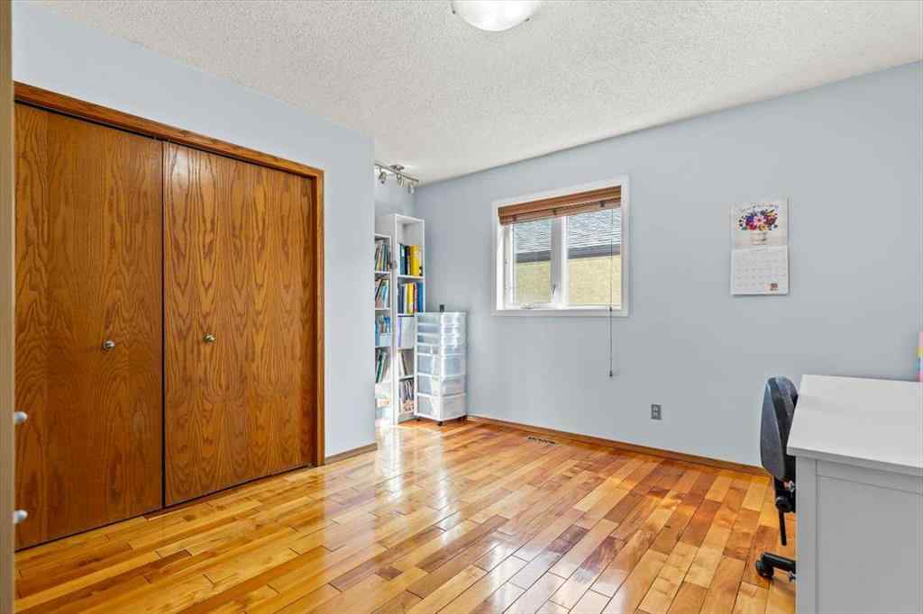 MLS® A2245315 - 88 Sundown Green SE in Sundance Calgary, Residential