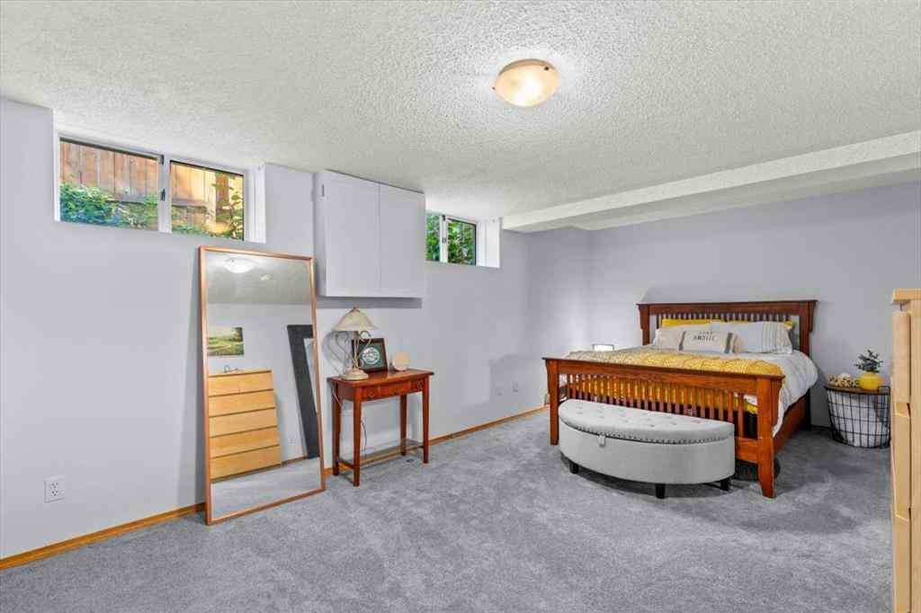 MLS® A2245315 - 88 Sundown Green SE in Sundance Calgary, Residential