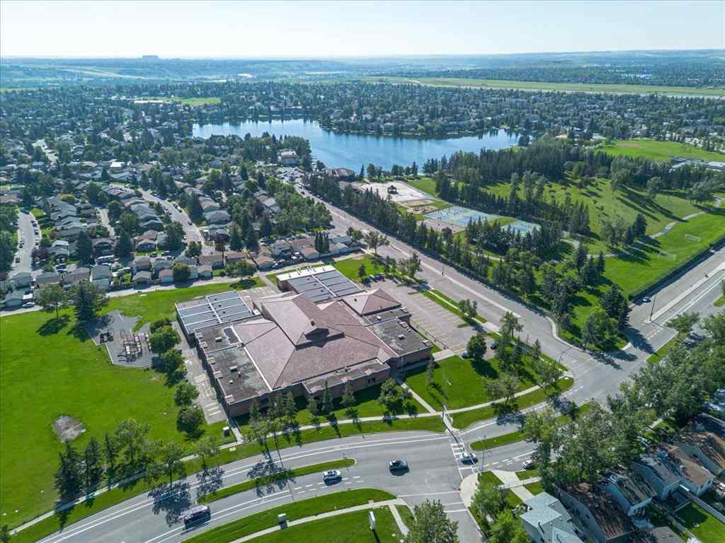MLS® A2245315 - 88 Sundown Green SE in Sundance Calgary, Residential