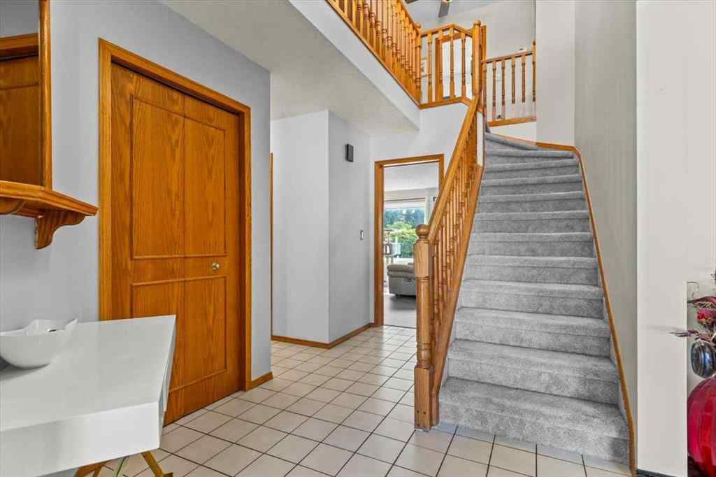 MLS® A2245315 - 88 Sundown Green SE in Sundance Calgary, Residential