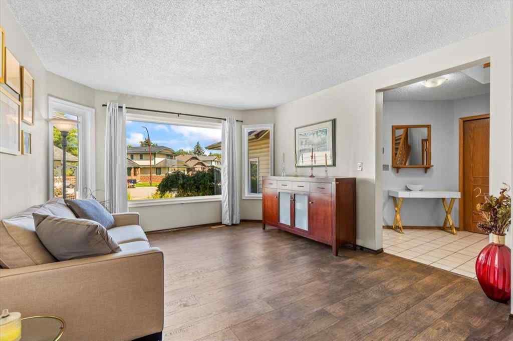MLS® A2245315 - 88 Sundown Green SE in Sundance Calgary, Residential