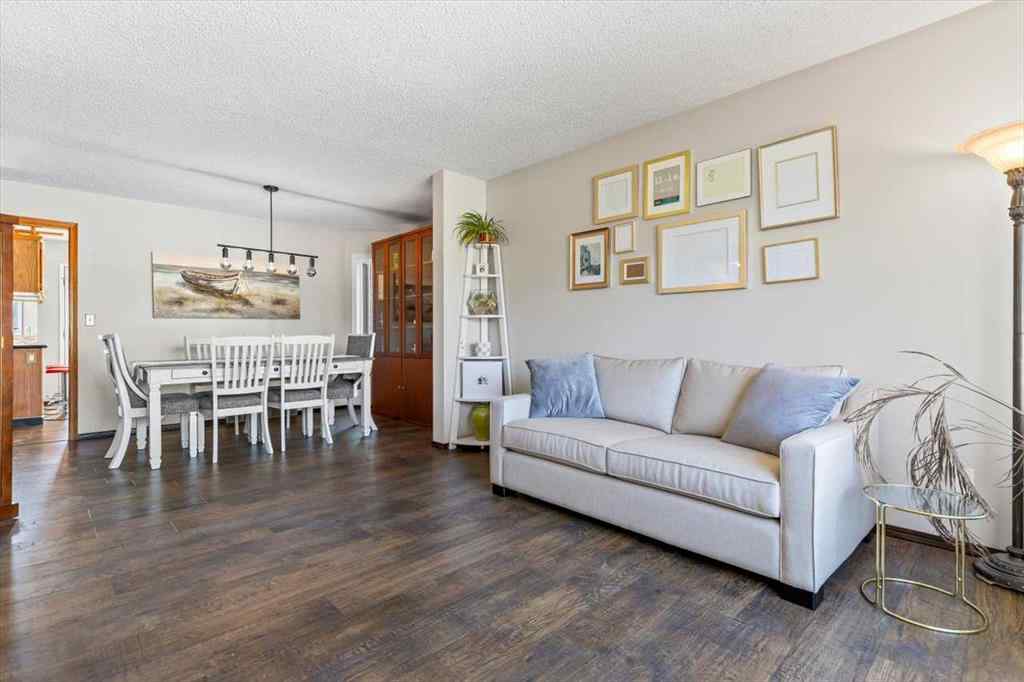 MLS® A2245315 - 88 Sundown Green SE in Sundance Calgary, Residential