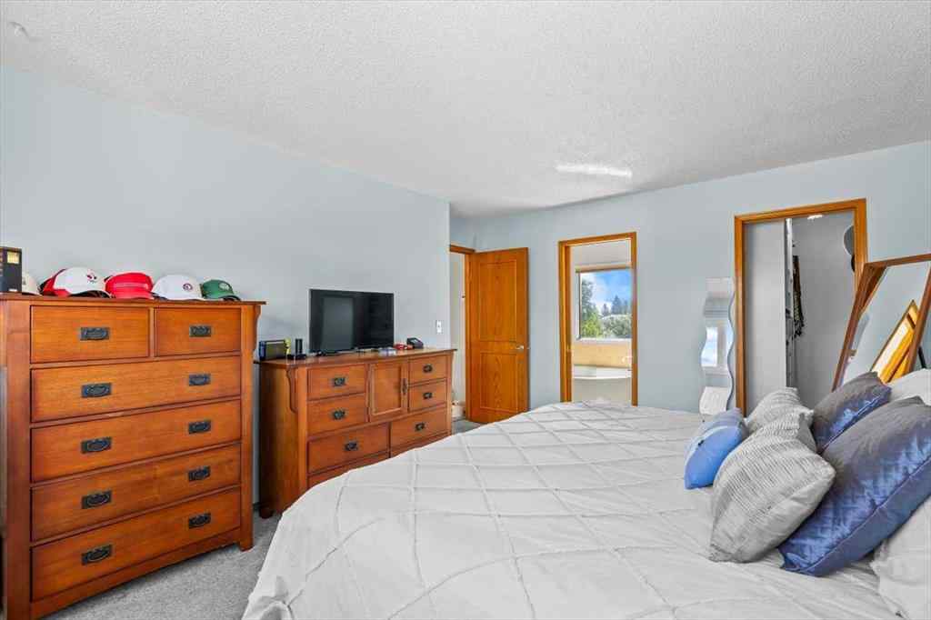 MLS® A2245315 - 88 Sundown Green SE in Sundance Calgary, Residential