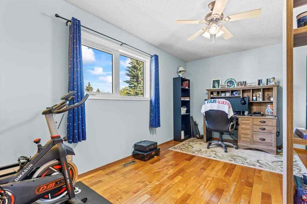 MLS® A2245315 - 88 Sundown Green SE in Sundance Calgary, Residential