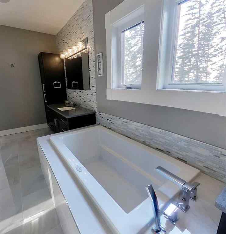 MLS® A2245331 - Unit #4 165111 Township Road 532A   in Lobstick Resort Rural Yellowhead County, Residential
