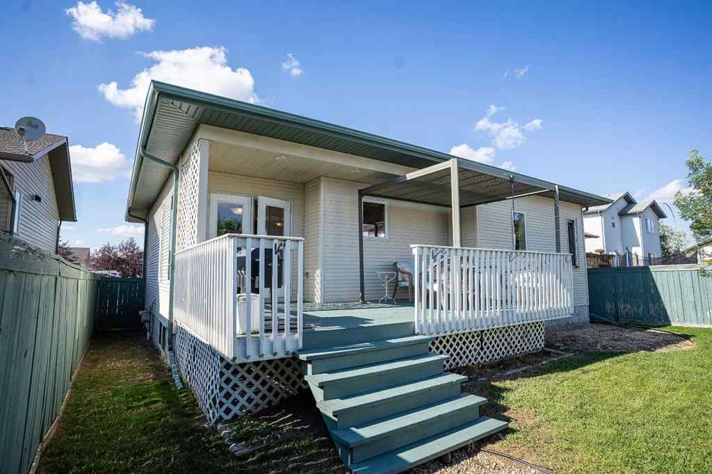 MLS® A2245336 - 4713 Westbrooke Road  in Valley Ridge Blackfalds, Residential