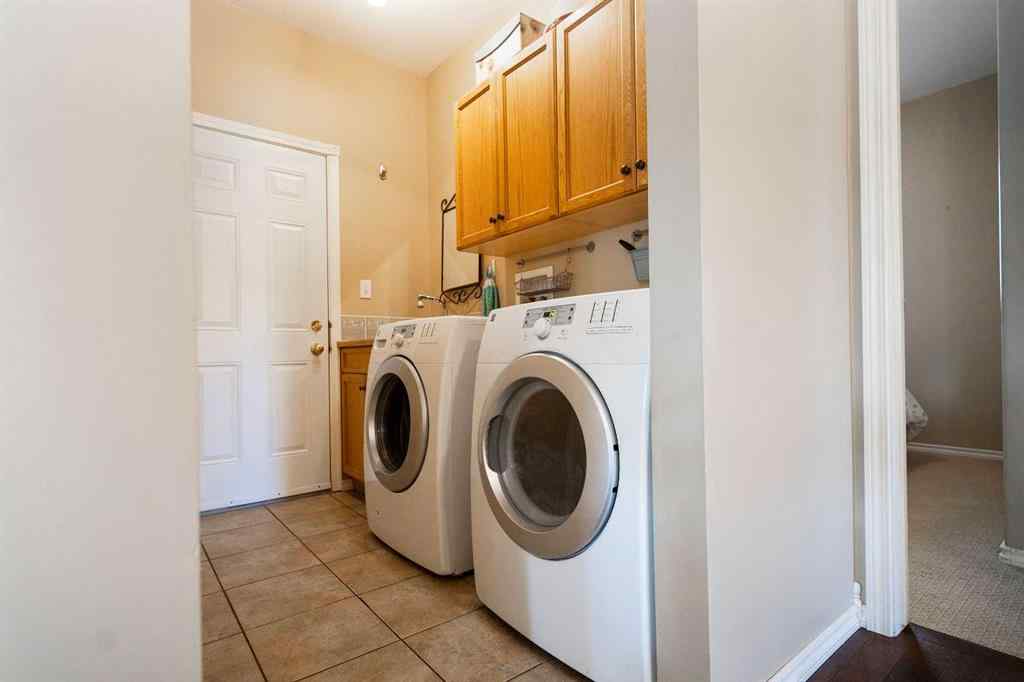 MLS® A2245336 - 4713 Westbrooke Road  in Valley Ridge Blackfalds, Residential