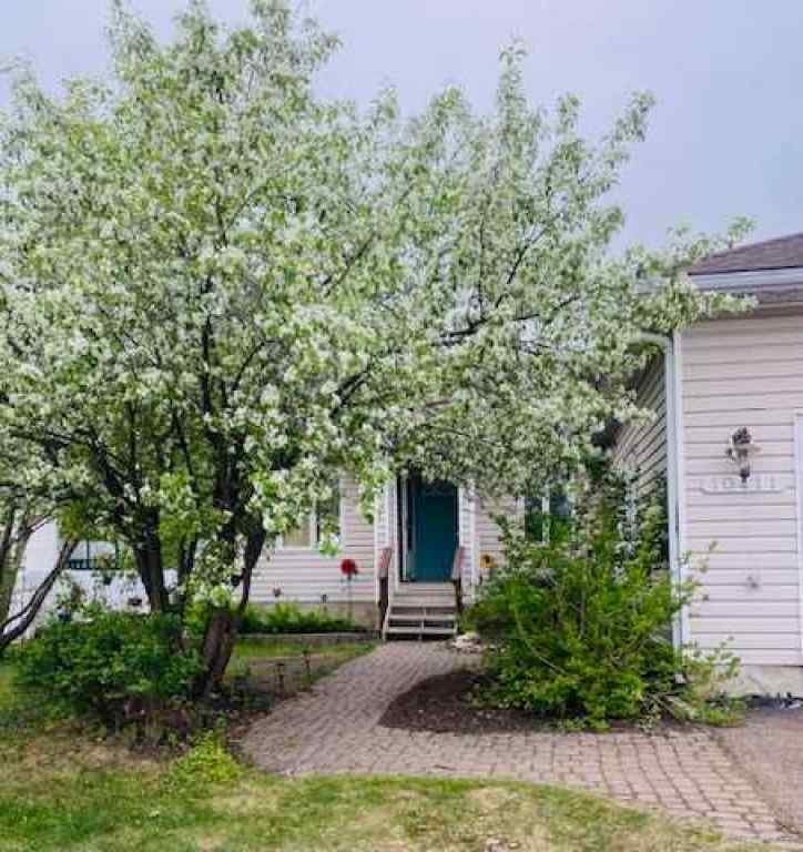 MLS® A2245338 - 10411 109 Avenue  in NONE High Level, Residential