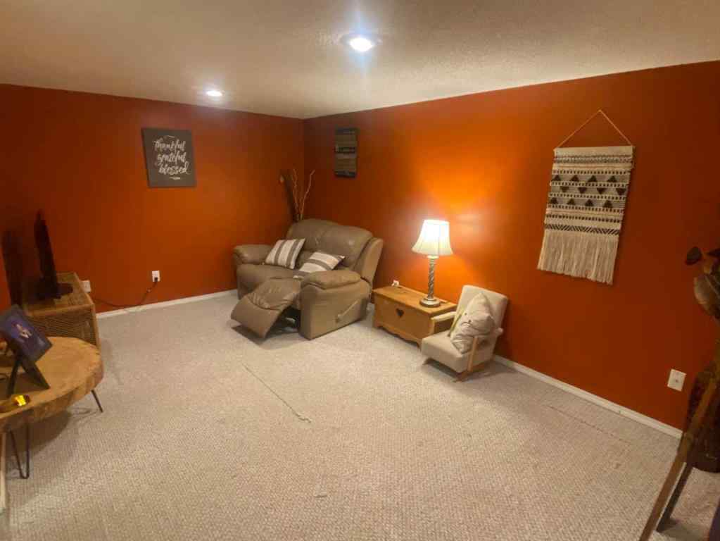 MLS® A2245338 - 10411 109 Avenue  in NONE High Level, Residential