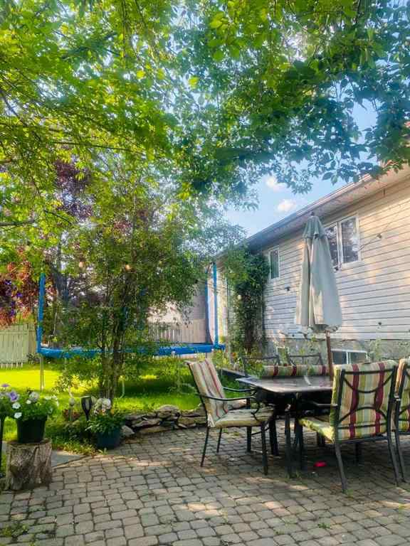 MLS® A2245338 - 10411 109 Avenue  in NONE High Level, Residential
