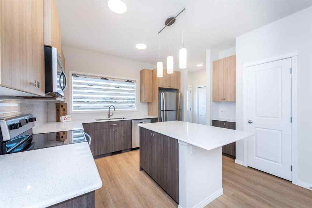 MLS® A2245345 - 840 Midtown Drive  in Midtown Airdrie, Residential