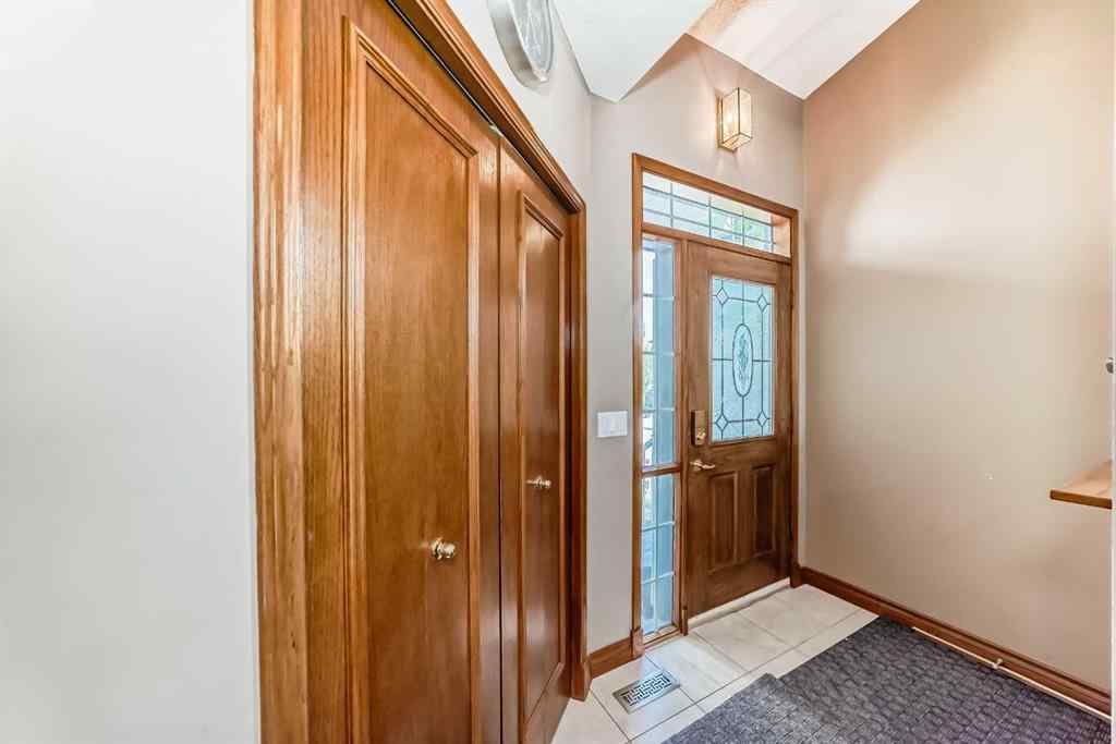MLS® A2245353 - 165 Shawinigan Drive SW in Shawnessy Calgary, Residential
