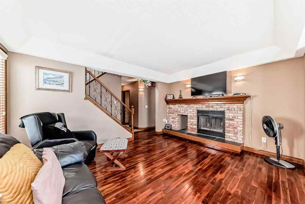 MLS® A2245353 - 165 Shawinigan Drive SW in Shawnessy Calgary, Residential