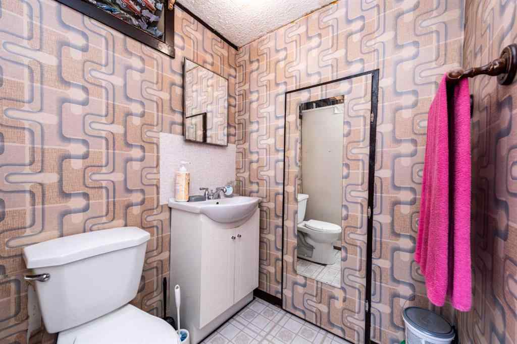 MLS® A2245360 - 4518 Forman Crescent SE in Forest Heights Calgary, Residential
